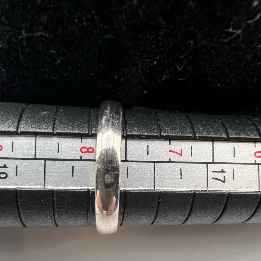 Lustrous Silver Moonstone Ring - image 2